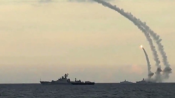Nga tập trận bắn tên lửa từ tổ hợp "Calibr-NK" trên biển Caspian