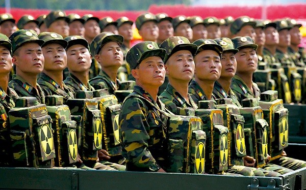 Võ thuật đặc nhiệm Triều Tiên: Vũ khí chính là người lính (video)