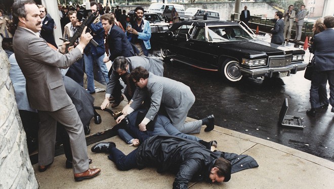 Hiện trường vụ ám sát Tổng thống Ronald Reagan. Ảnh: Reuters