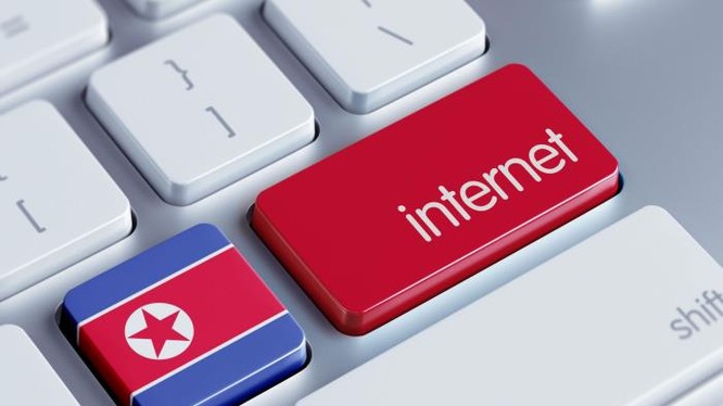 Bản Facebook tự chế của Triều Tiên bị hack tơi tả