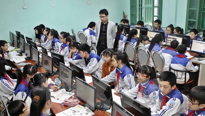 Gần nửa dân số Việt dùng Internet
