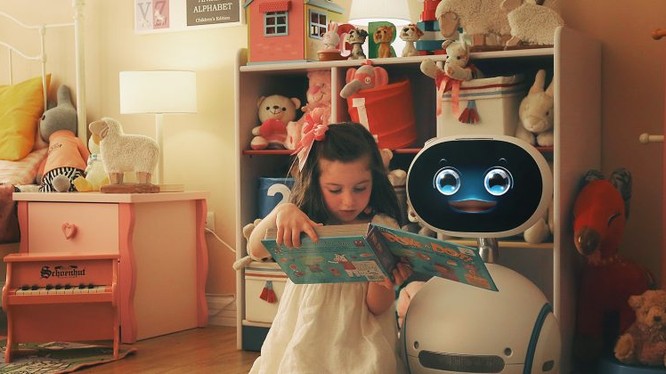 Video: “Tất tật” về robot gia đình Asus Zenbo