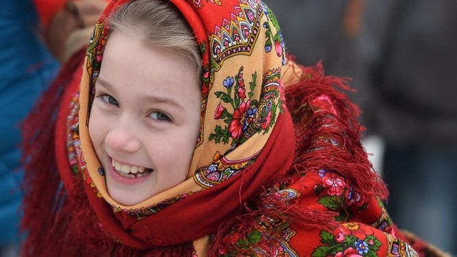Vì sao người Nga hiếm khi mỉm cười? 