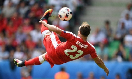 Hình ảnh đáng nhớ của Shaqiri tại Euro 2016.