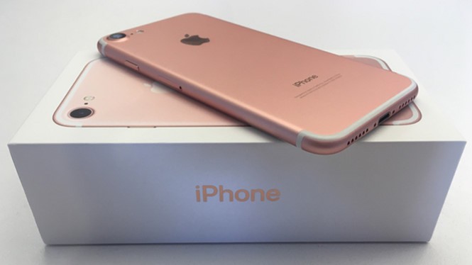 iPhone 7 và iPhone 7 Plus đã bắt đầu được bán ra thị trường