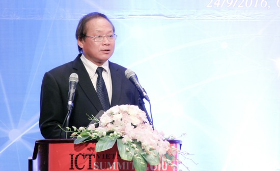 Bộ trưởng Bộ TT&TT Trương Minh Tuấn phát biểu tại diễn đàn.