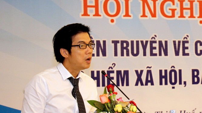 Ông Đoàn Công Huynh, Vụ trưởng Vụ Thông tin cơ sở phát biểu khai mạc hội nghị.