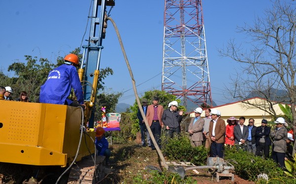 Triển khai xây dựng trạm định vị toàn cầu bằng vệ tinh đầu tiên tại Trạm Khí tượng nông nghiệp Mộc Châu, huyện Mộc Châu, tỉnh Sơn La