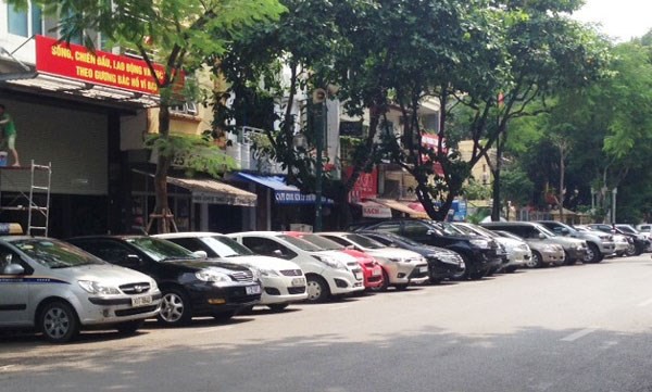 Hà Nội sẽ thí điểm dừng đỗ xe thông minh tại quận Hoàn Kiếm. Ảnh minh hoạ: Internet.