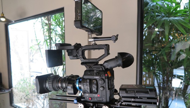 Máy quay phim điện ảnh chuyên nghiệp Cinema EOS C200. Ảnh: Canon.