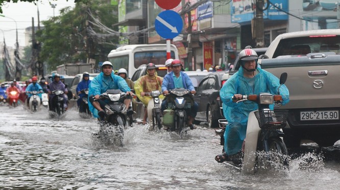 Khu vực Hà Nội: Từ chiều và đêm nay có mưa, mưa vừa, có nơi mưa to. Ảnh minh hoạ: Vietnamnet
