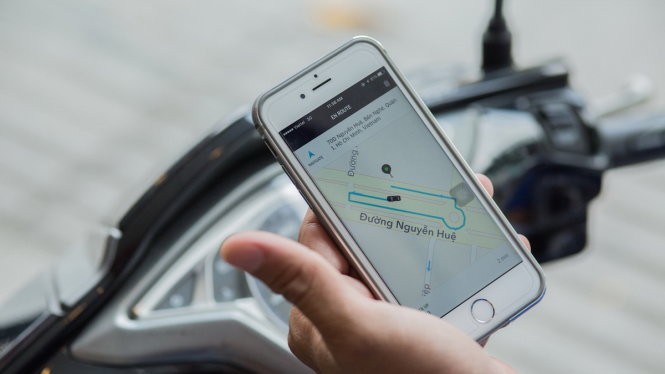 Mức giá M.Bike không quá chênh lệch khi so sánh với uberMOTO và GrabBike. Ảnh minh hoạ: Uber.