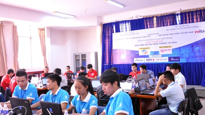 Cuộc thi quốc gia “SV với An toàn thông tin” 2016 tại Đà Nẵng. Ảnh: VNISA
