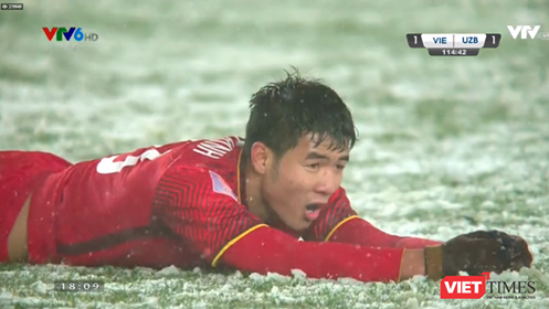 Nỗi buồn trong ánh mắt của cầu thủ U23 Việt Nam.
