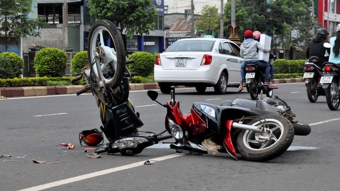 Tại Việt Nam, mỗi ngày có khoảng 20 người ra đường và vĩnh viễn không trở về nhà. Trong 10 tháng năm 2019, toàn quốc đã xảy ra 14.251 vụ tai nạn giao thông, khiến 6.318 người chết và làm 10.873 người bị thương.