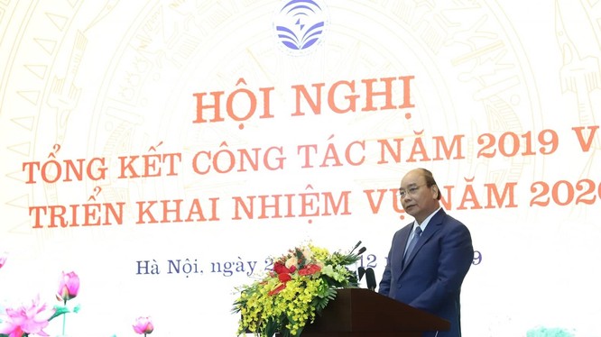 Thủ tướng Nguyễn Xuân Phúc phát biểu tại hội nghị Tổng kết Bộ TT&TT. Ảnh: Minh Sơn