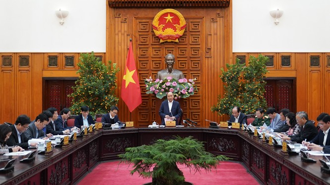 Thủ tướng Nguyễn Xuân Phúc: Phòng yêu cầu chống dịch với tinh thần bảo vệ sức khỏe người dân là quan trọng nhất. Ảnh: VGP.