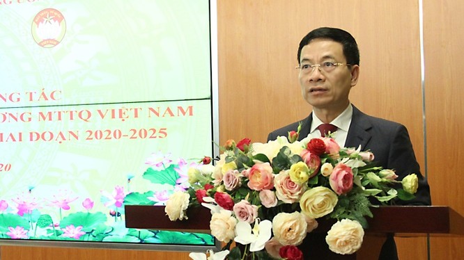 Bộ trưởng Nguyễn Mạnh Hùng phát biểu tại Hội nghị. Ảnh MIC