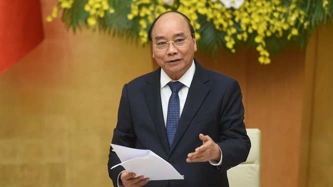 Thủ tướng Nguyễn Xuân Phúc phát biểu kết luận phiên họp Ủy ban quốc gia về Chính phủ điện tử. 