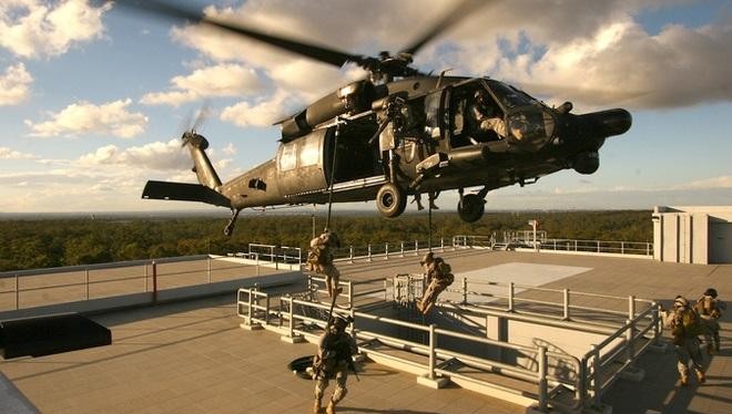 Bất chấp các yếu tố ngoài kiểm soát, kỹ năng hoàn hảo của thành viên Đội 6 Đặc nhiệm Hải quân Mỹ (SEAL 6) vẫn giúp họ kết thúc nhiệm vụ tiêu diệt Osama bin Laden (Ảnh TL)
