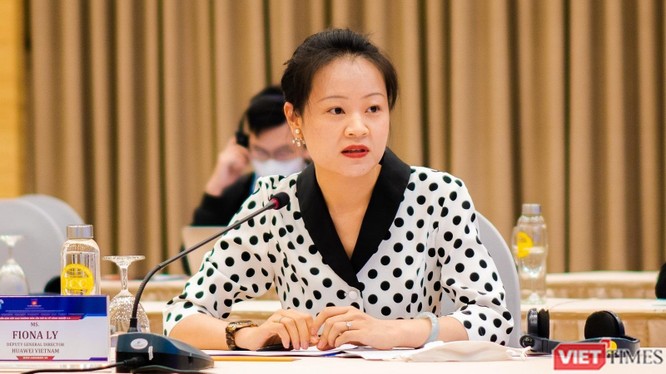 Bà Fiona Li - Phó Tổng Giám đốc phụ trách đối ngoại Huawei Việt Nam.
