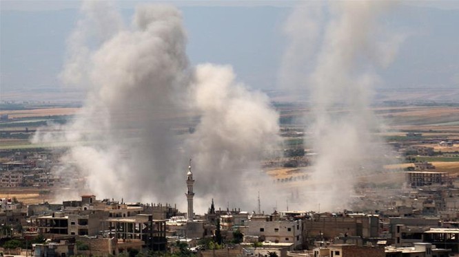 Quân đội Syria và Nga đã tăng cường các cuộc không kích nhằm vào khu vực Tây Bắc Syria trong những tuần gần đây (Ảnh: AFP)