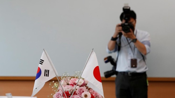 Nhật-Hàn căng thẳng làm dấy lên lo ngại về quan hệ hợp tác an ninh ba bên với Mỹ. (Ảnh: Reuters)