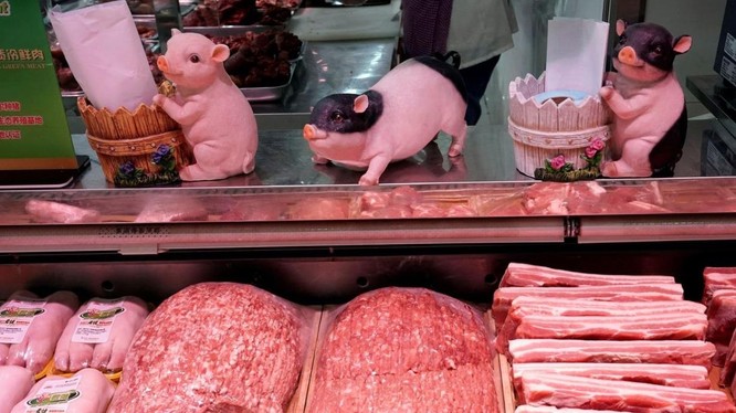 Thịt lợn trở nên khan hiếm, giá cả tăng cao đột biến khiến người dân không dám bỏ tiền ra mua (Ảnh: Washington Post)