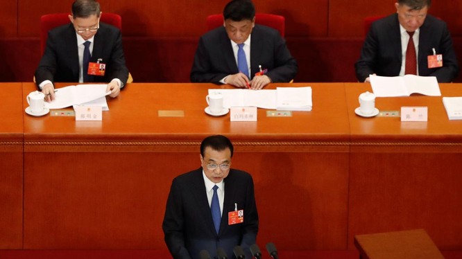 Thủ tướng Trung Quốc Lý Khắc Cường phát biểu khai mạc kỳ họp Quốc hội thường niên tại Bắc Kinh (Ảnh: Reuters)