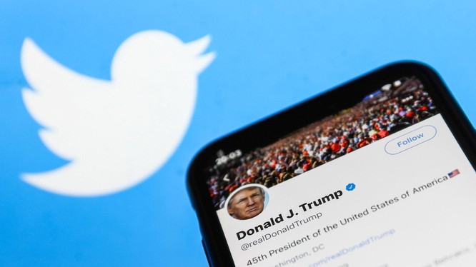 Twitter cảnh báo cấm vĩnh viễn tài khoản của Tổng thống Trump (Ảnh: NYPost)