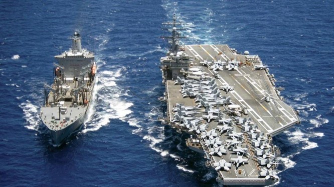 Tàu sân bay USS Ronald Reagan của Mỹ thực hiện chiến dịch tự do hàng hải trên Biển Đông (Ảnh: Handout)