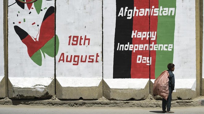 80% nguồn ngân sách để vận hành đất nước Afghanistan biến mất chỉ sau một đêm (Ảnh: AFP)