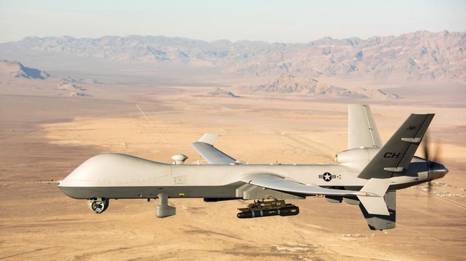 Một chiếc UAV MQ-9 Reaper của quân đội Mỹ đang tham gia một cuộc thử nghiệm (Ảnh: AFP)