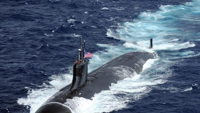 Tàu ngầm tấn công năng lượng hạt nhân USS Connecticut (Ảnh: Quân đội Mỹ).