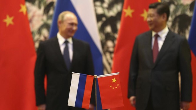 Nga và Trung Quốc đang tăng cường quan hệ hợp tác để đối phó với sức ép từ Mỹ và các đồng minh (Ảnh: Reuters)