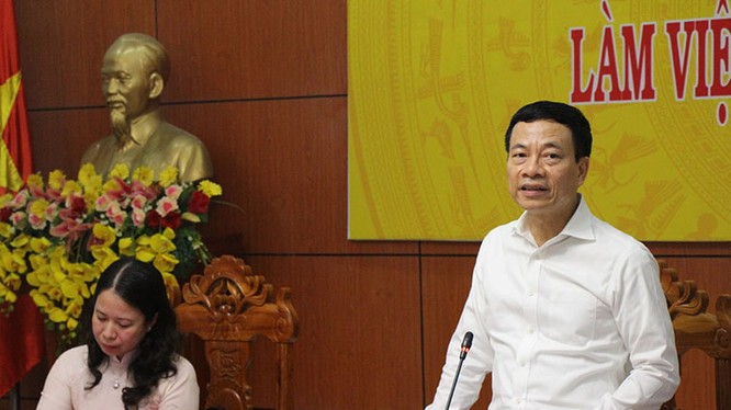 Phát triển CNTT "hoàn toàn phụ thuộc vào ý chí của người đứng đầu tỉnh" - nhận định của Bộ trưởng Bộ TT&TT Nguyễn Mạnh Hùng. Ảnh: mic.gov.vn