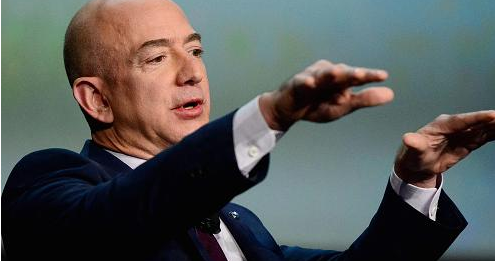 Jeff Bezos trở thành người giàu nhất thế giới 