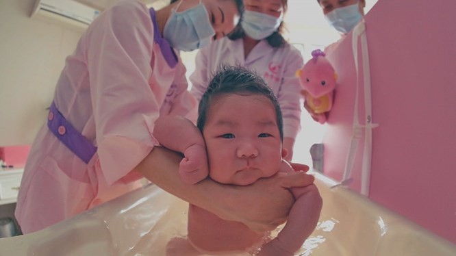 Chưa có bằng chứng khoa học về thông tin hai em bé đầu tiên trên thế giới ra đời từ chỉnh sửa gen?
