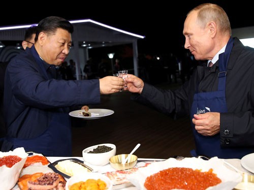 Do đâu Nga và Trung Quốc quyết định nâng tầm quan hệ vào lúc này? 