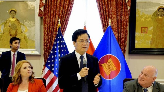 Đại sứ Hà Kim Ngọc: "Trọng tâm của Việt Nam khi nắm chức chủ tịch ASEAN là xây dựng cơ sở hạ tầng’ để tăng cường kết nối, trong đó có việc thực hiện Kế hoạch Hành động Hà Nội cho Đại khu vực Mekong".