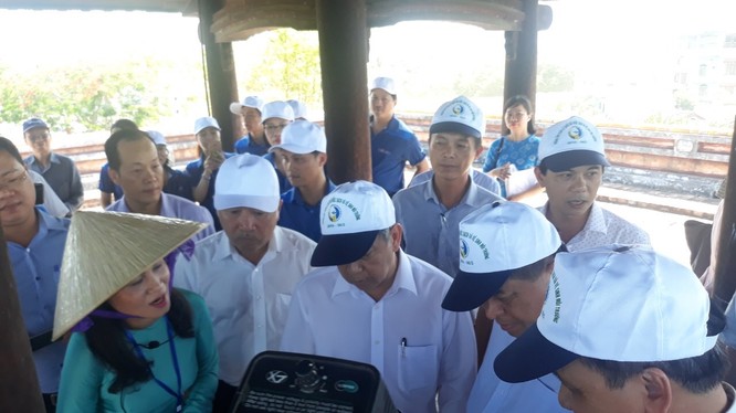 Bộ trưởng Bộ KH&ĐT Nguyễn Chí Dũng tham dự lễ khánh thành Quán Tượng Đài.