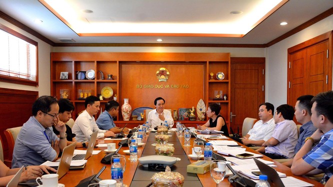 Bộ trưởng Bộ GD&ĐT Phùng Xuân Nhạ đã chủ trì cuộc họp nghiệm thu cơ sở dữ liệu đội ngũ nhà giáo và cán bộ quản lý giáo dục.