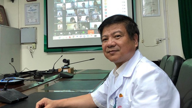 GS. TS. Nguyễn Văn Kính – nguyên Giám đốc Bệnh viện Bệnh Nhiệt đới Trung ương. Ảnh: Ngọc Quang 