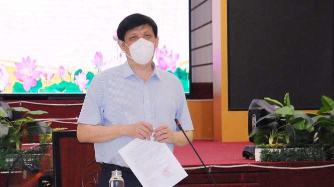 Bộ trưởng Bộ Y tế Nguyễn Thanh Long phát biểu tại cuộc họp (Ảnh - Thái Bình) 