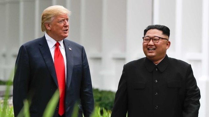 Tổng thống Hoa Kỳ Donald Trump và Chủ tịch Triều Tiên Kim Jong-un tại Hà Nội. 