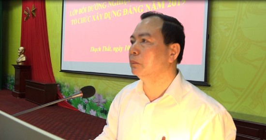 Ông Đặng Quang Ánh, Ủy viên Ban Thường vụ Huyện ủy, Trưởng ban Tổ chức Huyện ủy Thạch Thất (Hà Nội) bị Ban Thường vụ Thành ủy Hà Nội kỷ luật hình thức cảnh cáo.