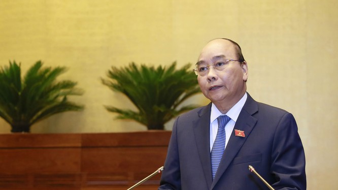 Thủ tướng Nguyễn Xuân Phúc giải trình trước Quốc hội.