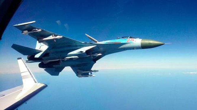 Máy bay tiêm kích Su-27 của Không quân Nga