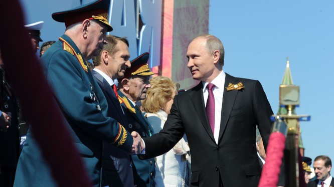 Putin hài lòng, ca ngợi diễu hành chiến thắng ở Moscow