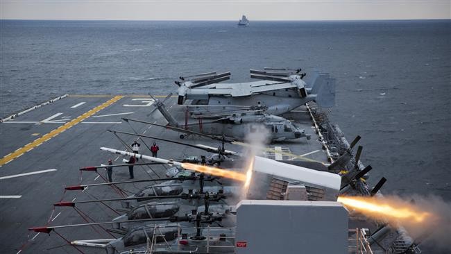 Sức mạnh tên lửa phòng thủ trên tàu sân bay Mỹ (ảnh minh họa)